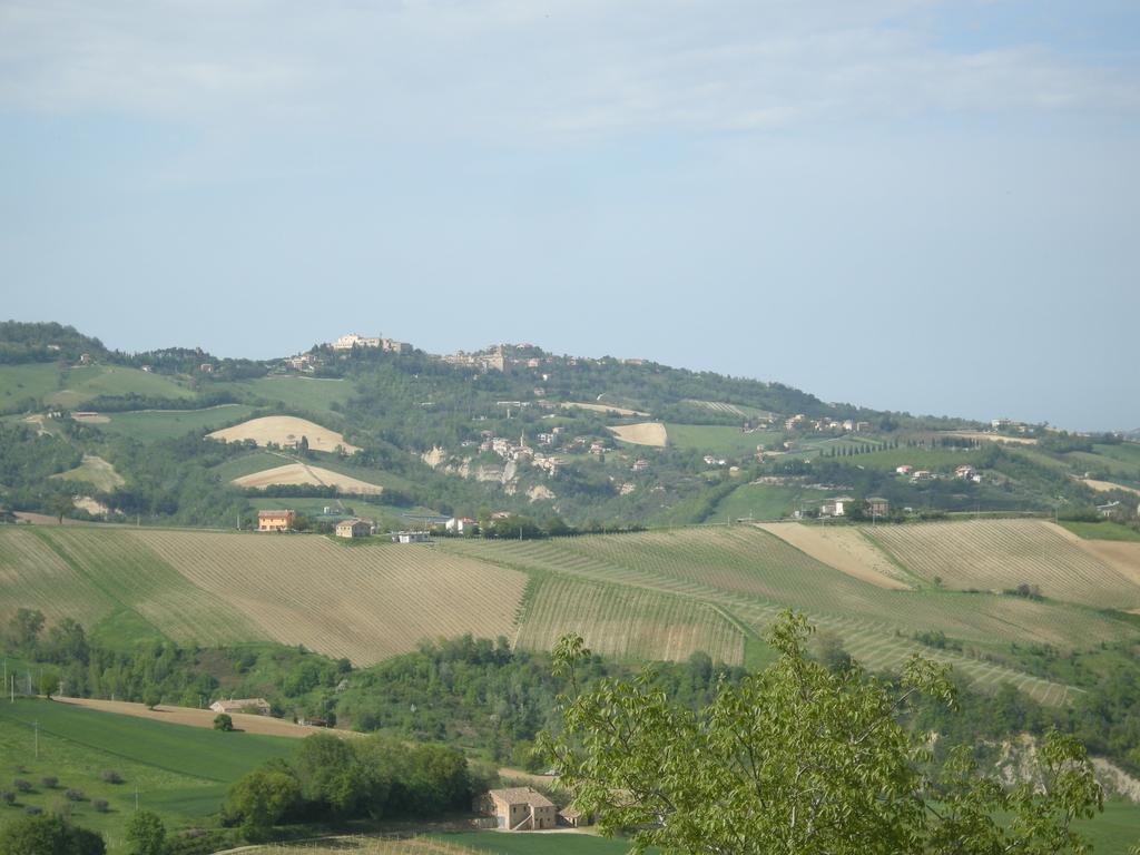 Bed And Breakfast San Martino Castignano Buitenkant foto
