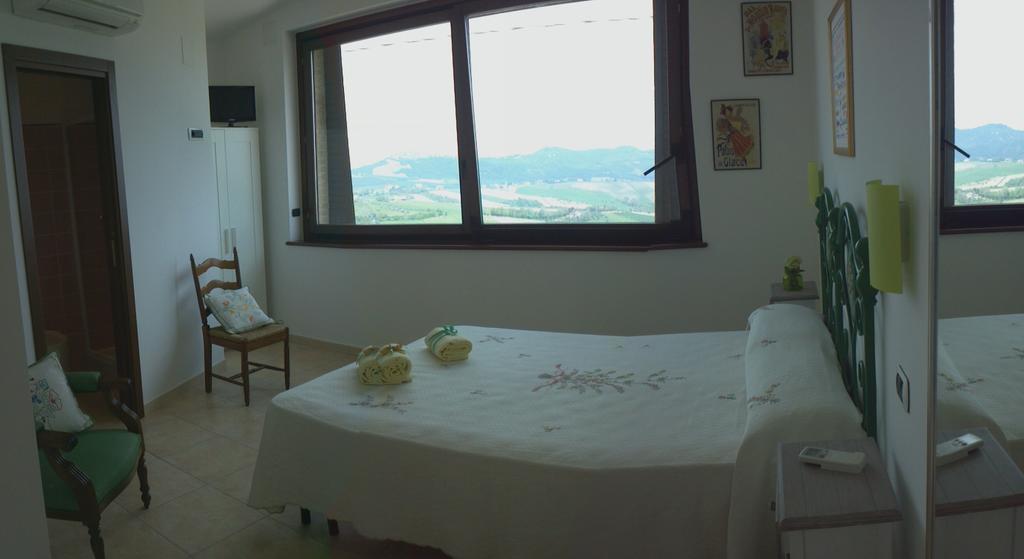 Bed And Breakfast San Martino Castignano Kamer foto
