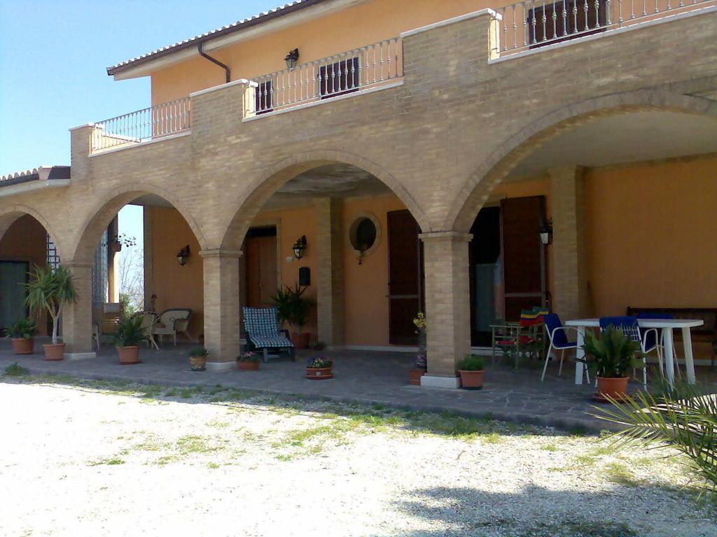 Bed And Breakfast San Martino Castignano Buitenkant foto